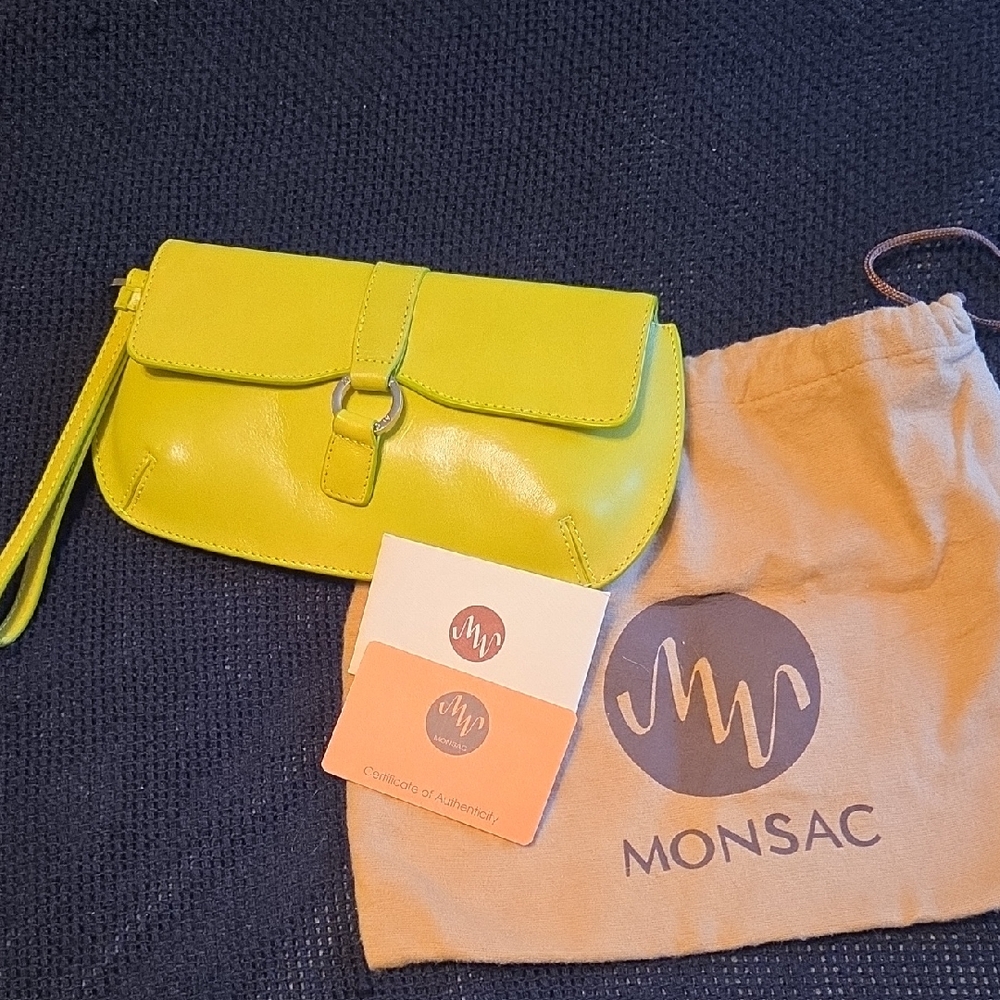 Monsac NWOT Vibrant Yellowish Green Leather Wristlet w/COA & Dust Bag